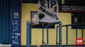 FOTO: Coretan ACAB hingga Usut Tuntas di Sudut-sudut Kanjuruhan