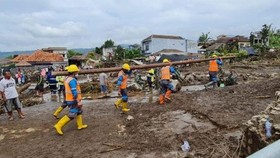 PLN Ungkap Alasan Putuskan Aliran Listrik Saat Cuaca Ekstrem