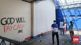 Kode 1312 Menghiasi Stadion Kanjuruhan Usai Tragedi 1 Oktober