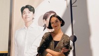 <p>Putri Marino bahkan menyebut Gong Yoo lebih tampan dibandingkan sang suami, Chicco Jerikho.<em> "Gong Yoo no debat (ganteng),"</em> tulis Putri Marino membalas komentar netizen. (Foto: Instagram @putrimarino)</p>