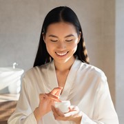 Jangan Sembarangan, Ini 6 Cara Menyimpan Skincare dan Makeup Agar Selalu Aman Dipakai, Catat!