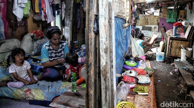 img-title Kemenkeu Ungkap Tingkat Kemiskinan Naik Akhir 2022 Gegara Inflasi