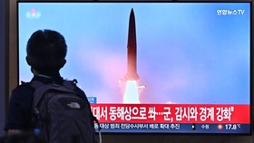 Korut Tembak Rudal Balistik saat Kim Jong Un-Putin Kopi Darat di Rusia