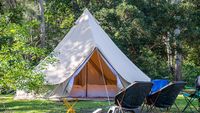 7 Rekomendasi Tempat Glamping Dekat Jakarta Untuk Staycation Bareng ...