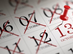 13 Oktober 2022 Hari Apa? Nggak Cuma No Bra Day Lho Ternyata