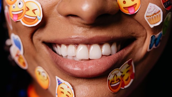 Suka Kirim Emoji Hati? Ternyata Setiap Warna Punya Arti Berbeda Lho! Kamu Sudah Tahu?