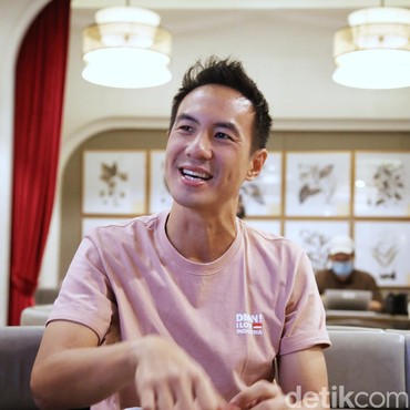 Daniel Mananta Kembali Disorot Usai Bertemu dengan Ustaz Felix Siauw