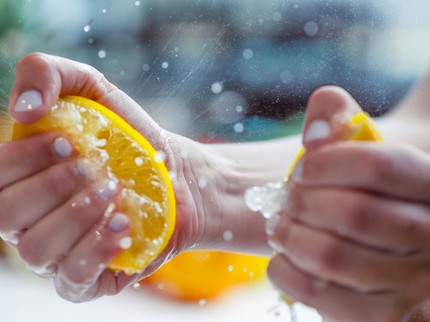 Fakta-fakta Tentang Squirt pada Wanita dan Tips Mencapainya saat Bercinta