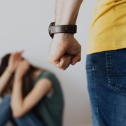 Viral di Medsos, Istri Hamil 4 Bulan Babak Belur Alami KDRT, Suami Tidak Ditahan karena Dianggap 'Kekerasan Ringan'