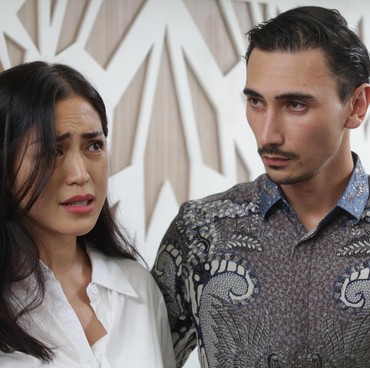 Tangisan Jessica Iskandar Gegara Steven Absen Lagi di Sidang Mediasi