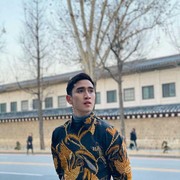 Gaya Artis Pria Tanah Air yang Ikutan Eksis Memakai Batik, Siapa Favorit Kamu Beauties?