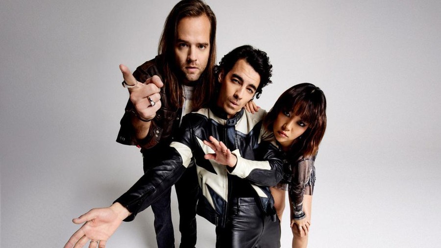 Lirik Lagu Toothbrush - DNCE Lirik Lagu Toothbrush - DNCE