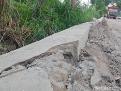 Duh! Proyek Jalan di Jatinom Klaten Belum Kelar tapi Talut Rusak