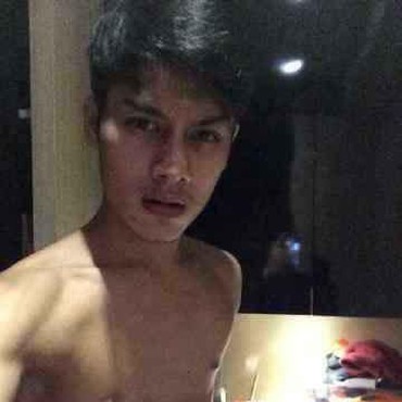 6 Foto Masa Lalu Rizky Billar Diduga Saat Jadi Simpanan Waria & Tante-tante