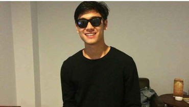 img-title Kakak Unggah Pose Senyum Lebar Rizky Billar Jelang Dipanggil Polisi Hari Ini