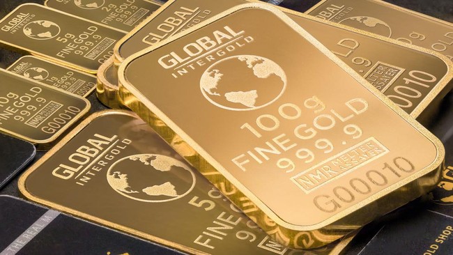 Emas Tembus US$4.714, Dolar Melemah — Sinyal Pasar Berbalik ke Risk-On