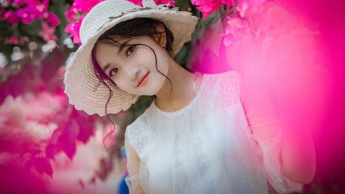 Simak Gaya Makeup yang Membuat Penampilan Terlihat Awet Muda