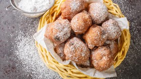 Cara Membuat Donat 2 Bahan, Praktis Nggak Pakai Ribet