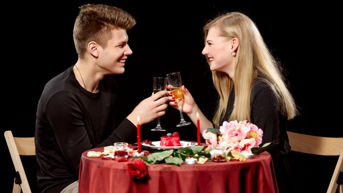 Biar Makin Memikat, Intip 5 Kunci Sukses Dinner Romantis yang Disukai Seorang Pria Libra!
