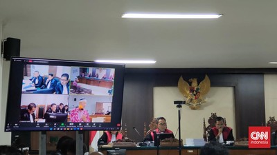 img-title Mantan Wakapolri Ari Dono Bersaksi di Sidang Kasus HAM Paniai