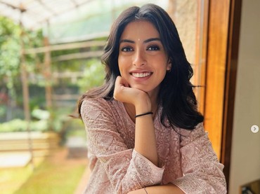 Cucu Ingin Punya Anak tanpa Nikah, Jaya Bachchan: Tak Masalah