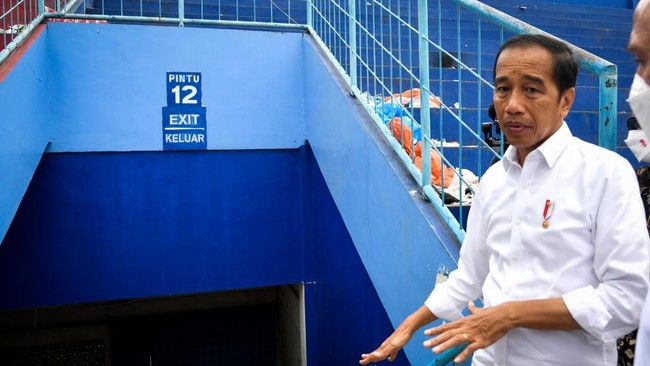 Ketua Umum PSSI Erick Thohir menegaskan Presiden Joko Widodo akan memimpin langsung renovasi 22 stadion di Indonesia.