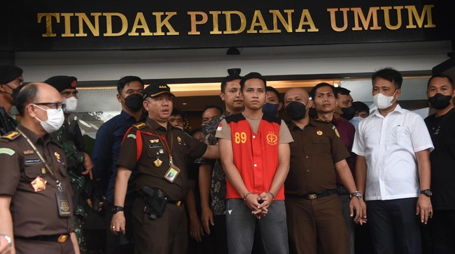 Jampidum menyatakan tak ada pembedaan perlakuan terhadap Bharada E sebagai tersangka meskipun yang bersangkutan mendapat perlindungan LPSK.