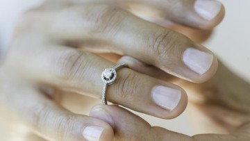 CINCIN KAWIN ARTIS PALING MAHAL DI DUNIA