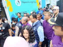 Anies Pamit ke Warga Gembrong Jelang Lengser: Kalau Keliling Saya Mampir Lagi