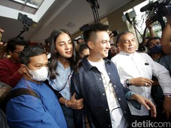 Baim Wong dan Paula yang Irit Bicara Usai Diperiksa Polisi