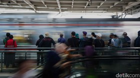 5 Tahun Tak Naik, KAI Bahas Penyesuaian Tarif KRL dengan Kemenhub
