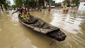 Bupati Labuhanbatu Utara Tetapkan Status Keadaan Darurat Usai Banjir