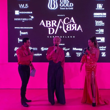 Intip Kemeriahan Opening Show Pameran Foto 'ABRACADABRA' Caren Delano