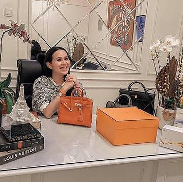 Inilah 5 Fakta Isa Zega yang Disebut 'Mami Simpanan' Rizky Billar