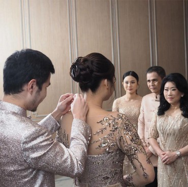 Apa Itu Prosesi Tingjing di Lamaran Jess No Limit & Sisca Kohl?