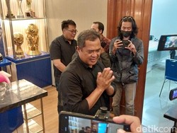 Tangis Ketua Panpel Arema Usai Jadi Tersangka Tragedi Kanjuruhan