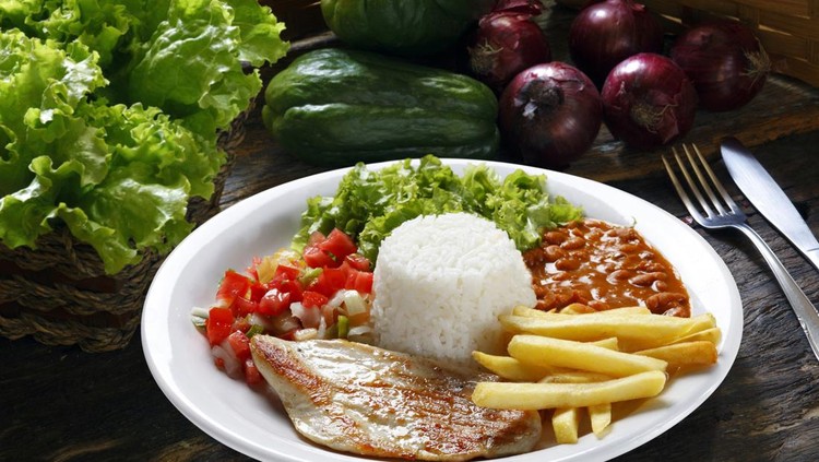 Makanan setelah melahirkan