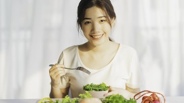 5 REKOMENDASI MAKANAN TERBAIK PASCA MELAHIRKAN