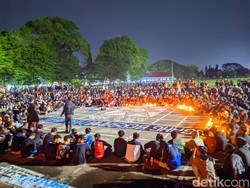 Pecinta Sepak Bola Gelar Doa Bersama untuk Korban Tragedi Kanjuruhan