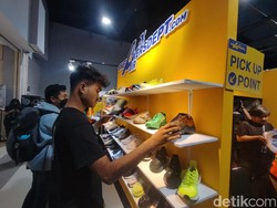 Penggemar Sneakers Surabaya Serbu USS Downtown Market