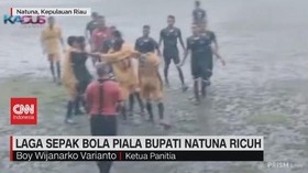 VIDEO: Pertandingan Sepakbola Piala Bupati Natuna Ricuh