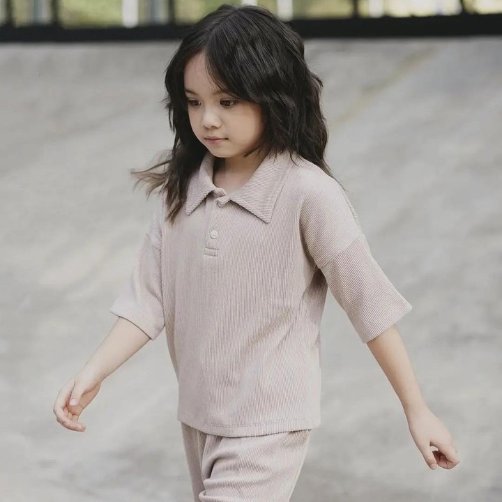 <p>Gempi kerap menjadi model untuk sebuah produk anak-anak. Gaya Gempi saat berpose dinilai sangat keren oleh netizen. (Foto: Instagram: @gempiiita)</p>
