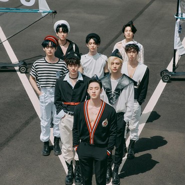 Lirik Lagu FNF - Stray Kids