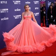 Intip Tampilan Florence Pugh Pemain 'Don't Worry Darling' yang Selalu Jadi Sorotan Saat di Red Carpet