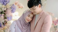 <p>Anisa Rahma dan Anandito Dwis sedang berada di fase-fase menunggu kelahiran anak pertama, Bunda. Pasangan ini akan menyambut kelahiran anak kembar dalam waktu dekat. (Foto: Instagram @anisarahma_12 dan @ananditodwis)<br /><br /><br /></p>