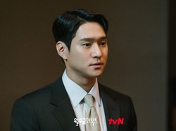 Go Kyung Pyo Diduga Pacaran dengan Non Seleb, Ini Kata Agensi