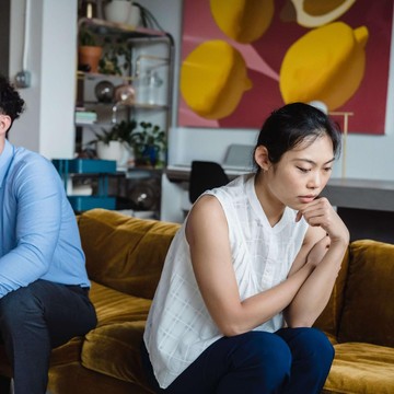 img-title Pantaskah Hubungan Diperbaiki Setelah Pasangan Berselingkuh? Ini yang Bisa Kamu Lakukan