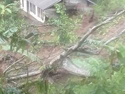4 Rumah di Cianjur Tertimpa Longsor!