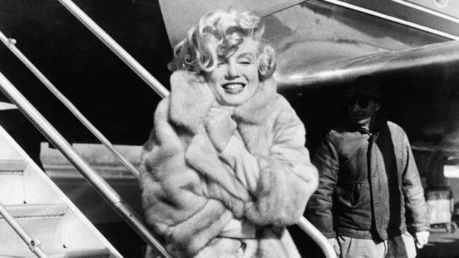 Sebanyak 175 barang pribadi milik Marilyn Monroe, termasuk surat dari ayahnya yang bernama Charles Stanley Gifford, akan dilelang.