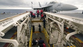 FOTO: USS Gerald Ford, Kapal Induk Terbesar dan Tercanggih AS